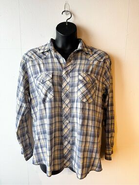 Vintage Wrangler Plaid Button-Down Shirt